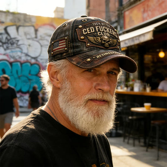 2026 Nieuwjaarsaanbieding · 50% KORTING 🖤 Old Fuckers Club Vintage Geborduurde Pet